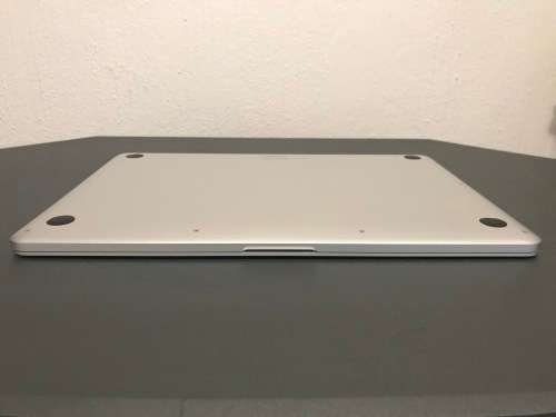 Apple MacBook Pro 15" i7 2.3GHz Retina Display** 8GB** 256 SSD***