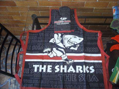 Super 15 Sharks apron and braai glove