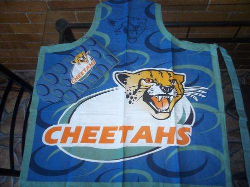 Super 15 Cheetas apron and glove