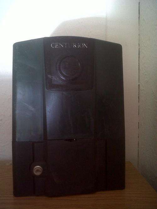 Centurion D5 gatemotor with battery back up