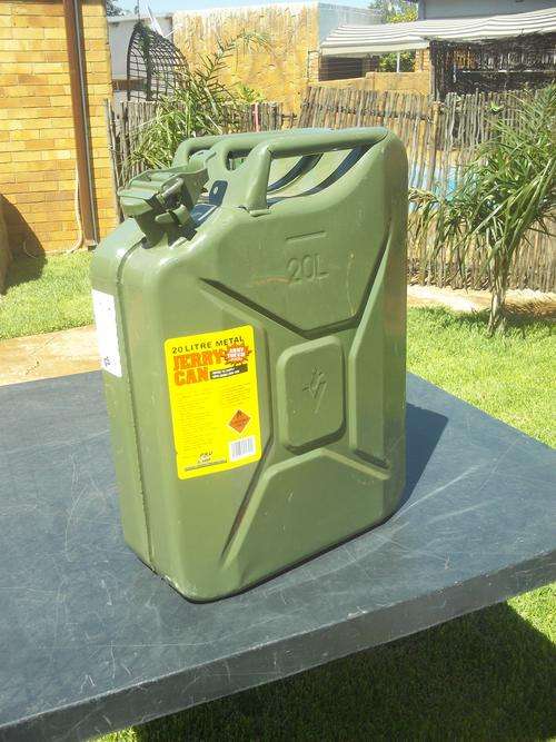 20 litre green jerrycan