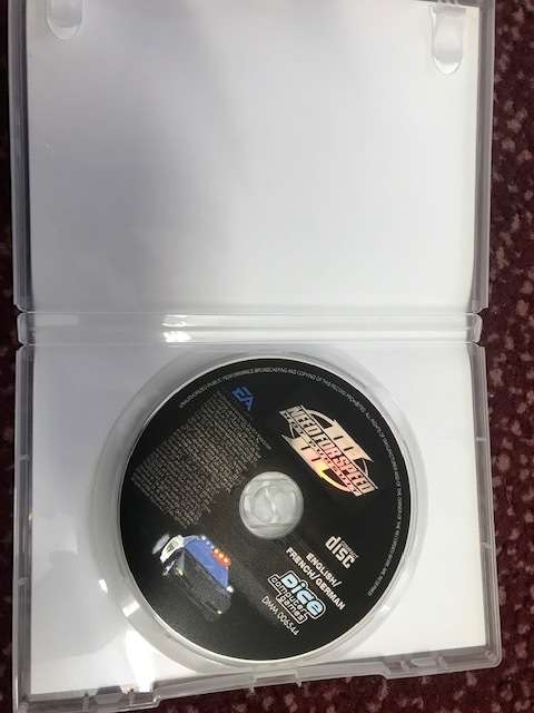 NEED FOR SPEED 3 HOT PURSUIT  (PC)  Good condition !!!  -  (  SAME DAY SHIPPING  ) !!!