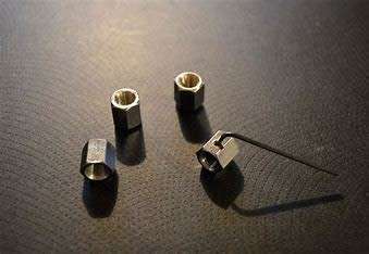 PORSCHE TYRE VALVE METAL CAP WITH ALLEN KEY SET IN GIFT PACK
