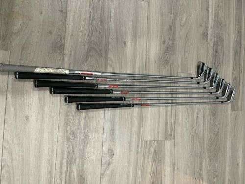 TaylorMade RSi 1 Iron Set (5-PW) with Reax 90 Regular Shafts