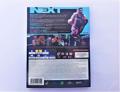 NBA2K20 LEGEND EDITION  (PS4)   -   Good condition !!!!  -  ( still in cardboard sleeve cover )