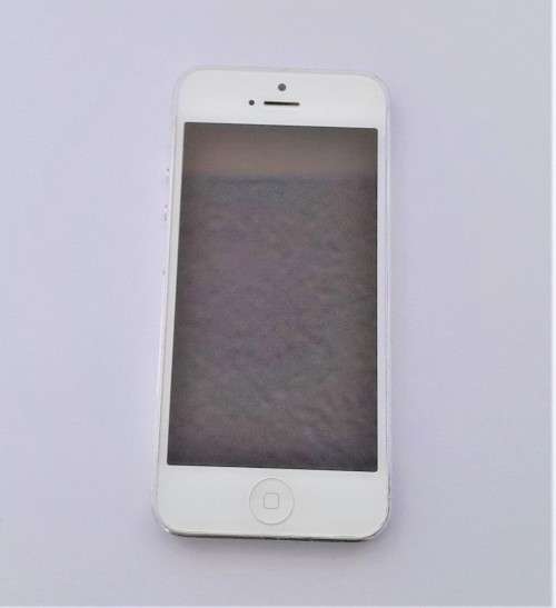 Apple iPhone 5   -    16GB