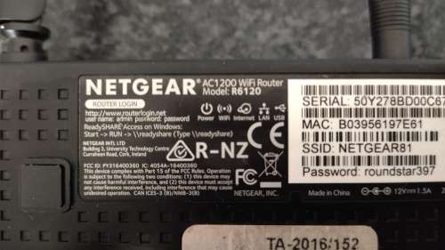 5GHZ Netgear AC1200 Fibre WiFi router fantastic speed R6120 Up to 1200mbps