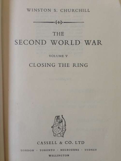 WINSTON CHURCHILL- THE SECOND WORLD WAR Volume 5. R120.