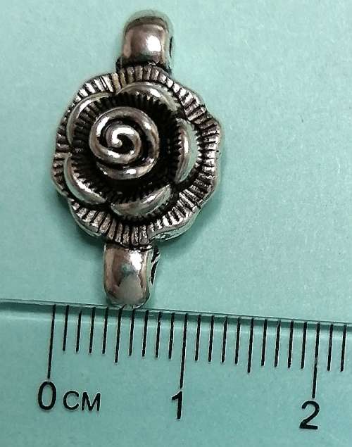 Vintage design Rose connector charm R3.50 each