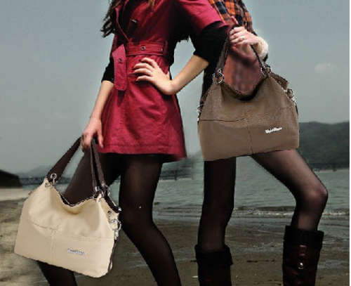 Womans Stunning GENUINE Leather Cowhide Handbag** NOT TO BE MISSED!!!**