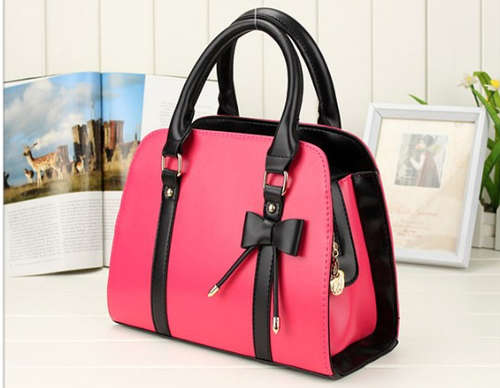 BEAUTIFULL!!! Deisgner Leather Handbag with Bow Detail ***MUST HAVE!!!***
