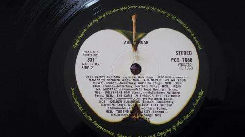 The Beatles - Abbey Road - vinyl record - Apple / EMI records - UK press - 1969 - VG