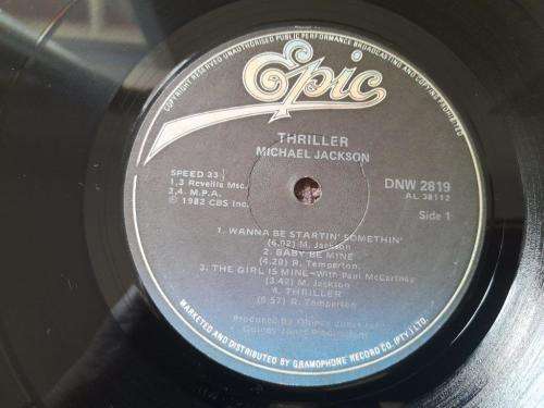 Michael Jackson - Thriller - Vinyl LP record - Epic - 1982 - EX