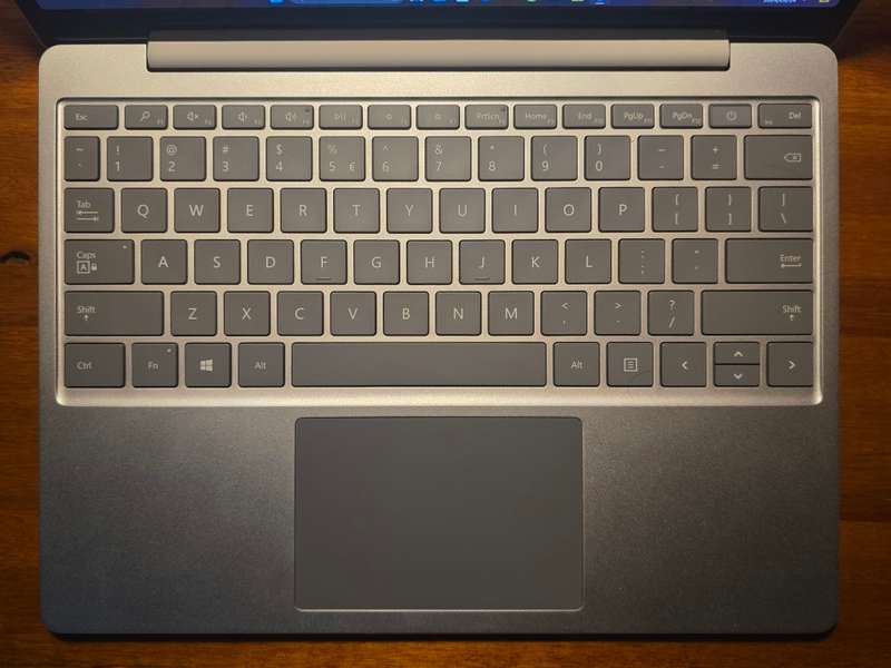 Microsoft Surface Laptop GO 1943