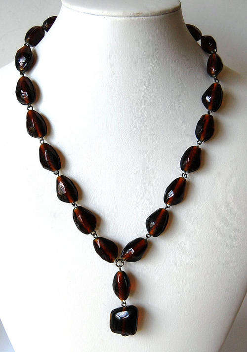 AMBER GLASS NECKLACE !!!!!***** CRAZY R1.00 NO RESERVE !!!!! *****