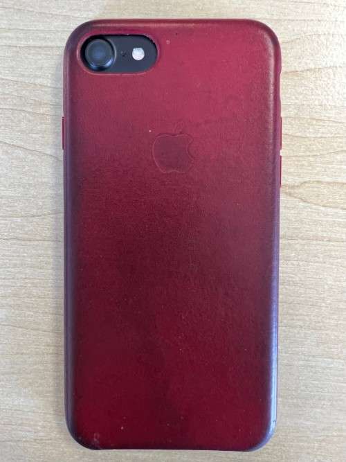 IPhone 7 32Gb (mint condition) + Original Apple leather case