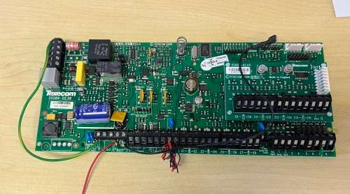 Texecom Premier 832 control panel