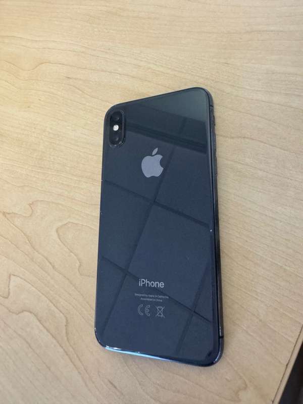 IPhone X 64Gb Space Grey - pre-loved
