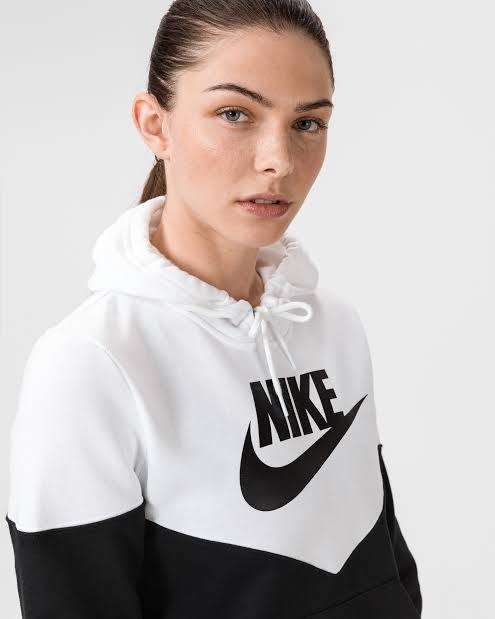 Women`s Nike Sportswear Heritage Fleece Hoodie Black/White AR2509-010 - Size Large