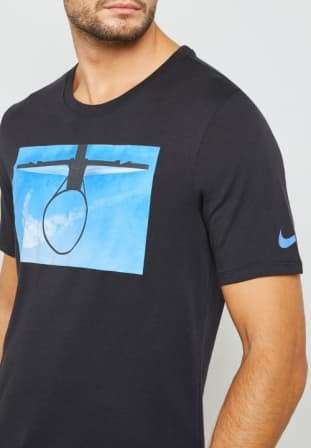 Men`s Nike Basketball Short Sleeve T-Shirts Black 923725-010 - Size Medium