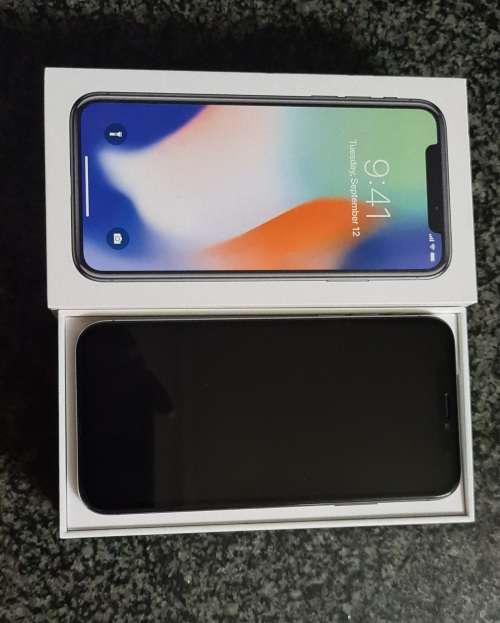 Apple iPhone X 256GB - Black