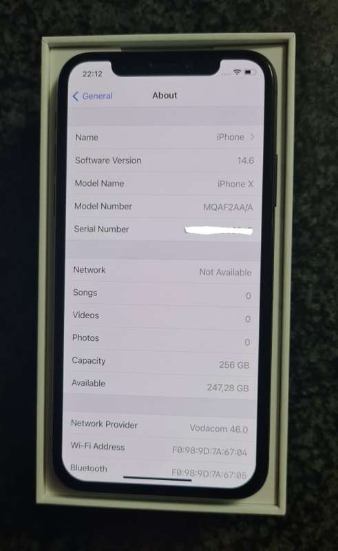 Apple iPhone X 256GB - Black