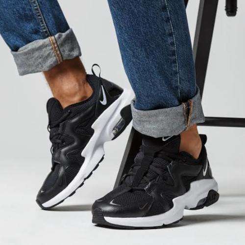 Nike Air Max Graviton Men`s Shoes  Black/WhiteAT4524-001 - Size 8