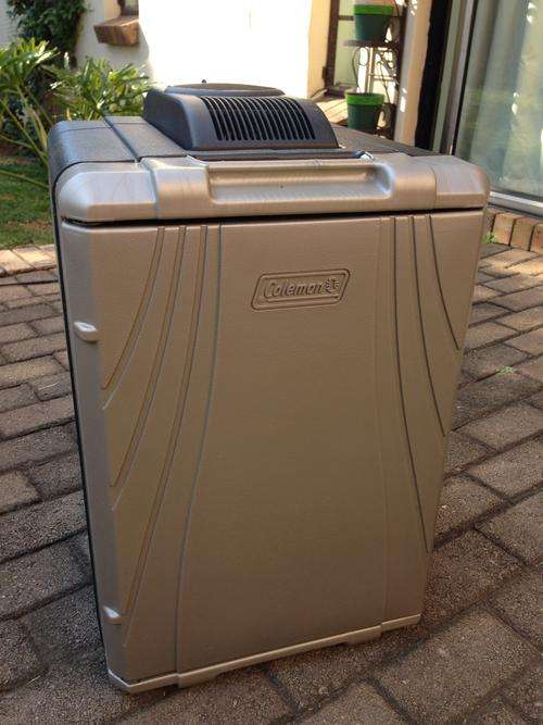 Coleman 5640 40 Qt 12V 120V Volt AC/DC Cooler Warmer SUPER CLEAN