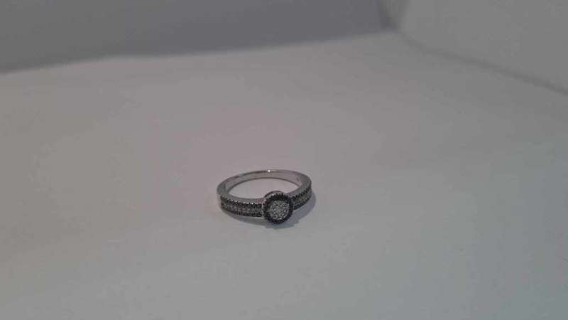 9ct White Gold Halo Black 0.31 ct and White 0.32ct Diamond Ring - Evaluation R27 500