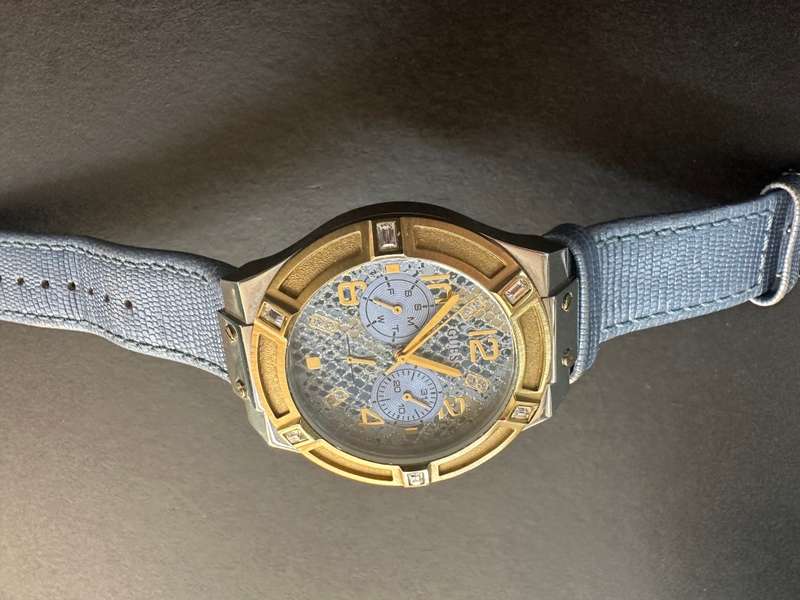 Guess watch  - needs batteries
