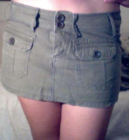 Cute Khaki skirt