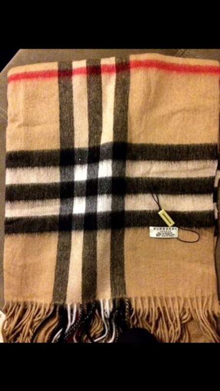Burberry Unisex Cashmere Scarf