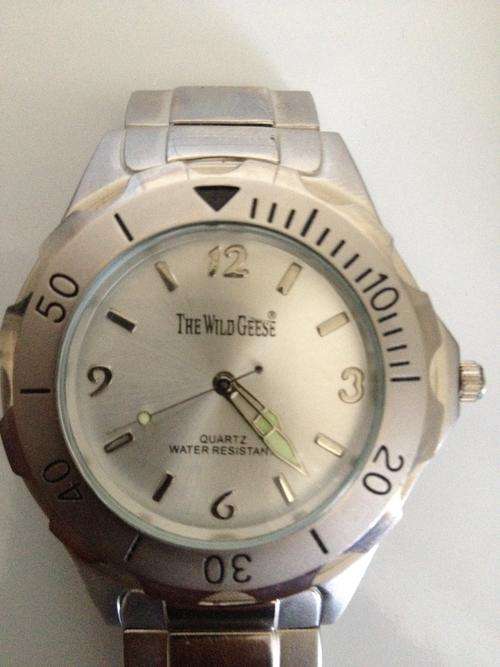 QUARTZ MENS WATCHES
