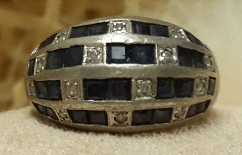 NEW LISTING!!! 925 STERLING SILVER LADIES RING WITH CLEAR AND BLUE STONES