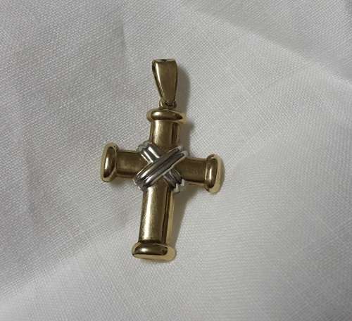 new gold listing!! 9ct gold ladies cross pendant yellow and white gold
