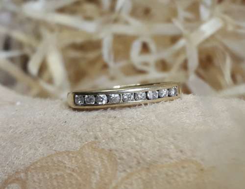 new gold listing!! wow stunning beautiful ladies 9ct gold diamond wedding band 2.5mm