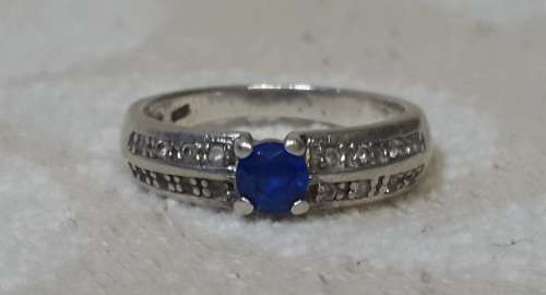 R1 AUCTION!!! LADIES 925 STERLING SILVER RING WITH BLUE AND CLEAR STONE @ LOW START R1 AUCTION