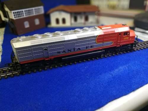 LIMA " Santa Fe " locomotive