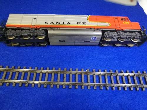 LIMA " Santa Fe " locomotive