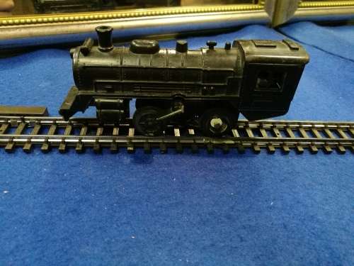 Locomotive windup loco