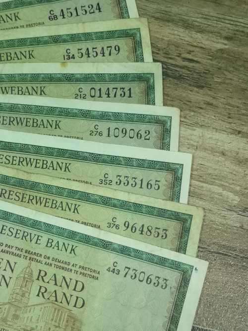 South African TEN RAND notes, TW de Jongh, One bid takes all