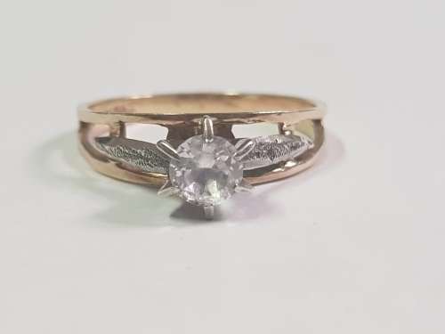 LADIES 9CT GOLD RING