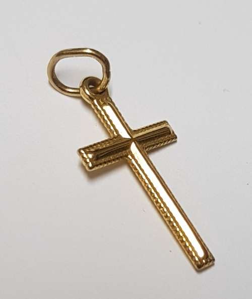 BEAUTIFUL 9CT CROSS PENDANT