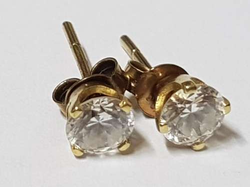 BEAUTIFUL 9CT GOLD LADIES EARRINGS
