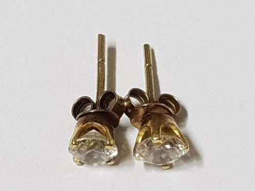 BEAUTIFUL 9CT GOLD LADIES EARRINGS