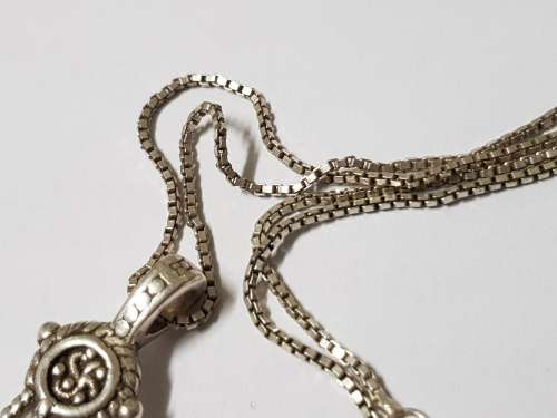STERLING SILVER CROSS NECKLACE