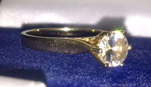 9CT GOLD LADIES ZICONIA RING