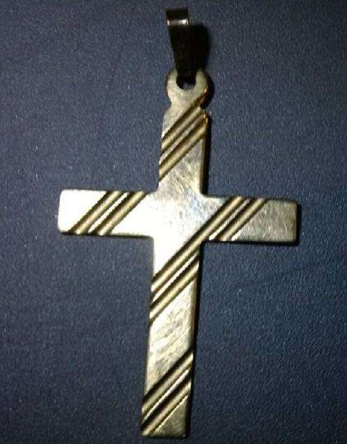 9CT GOLD MENS CROSS PENDANT