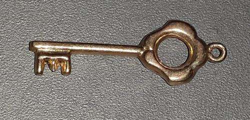 9CT GOLD KEY CHARM