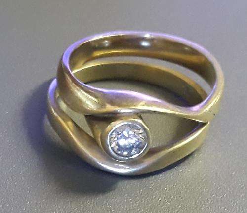 ABSOLUTELY STUNNING 18CT GOLD 2 PIECE DIAMOND RING !! @ LOW START R1 AUCTION